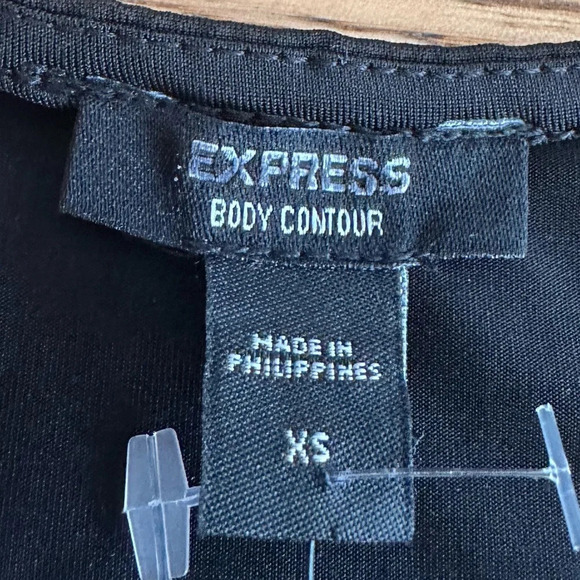 EXPRESS NWOT Body Contour Silky Wrap Tank black size XS - Picture 5 of 9